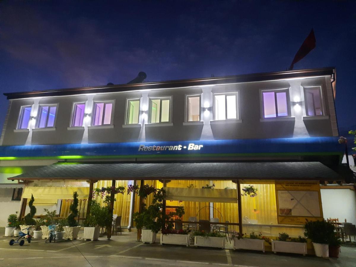 Hotel Megniar Lushnje Экстерьер фото