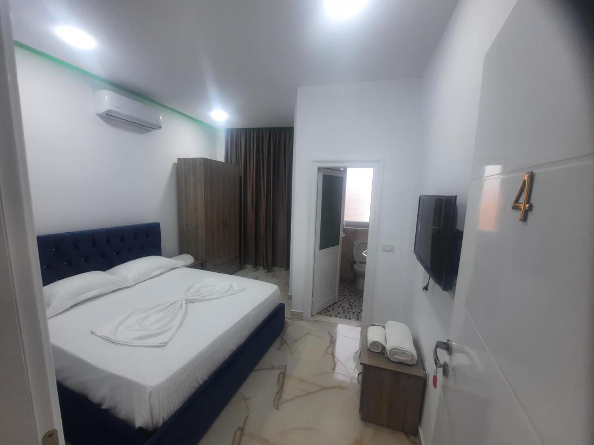 Hotel Megniar Lushnje Экстерьер фото