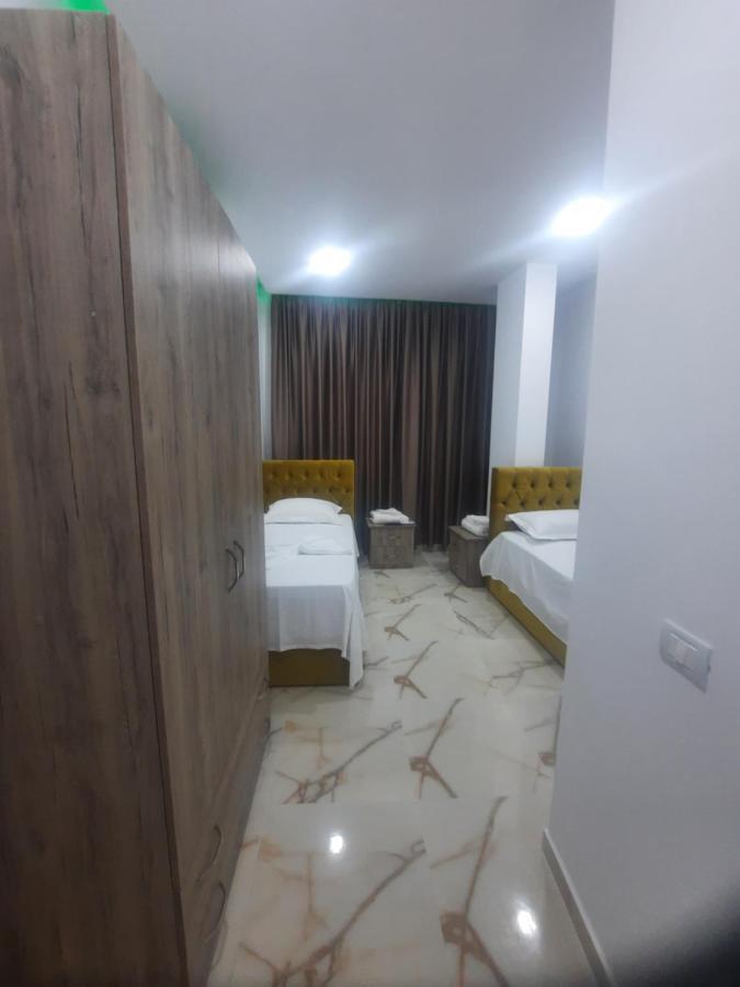 Hotel Megniar Lushnje Экстерьер фото