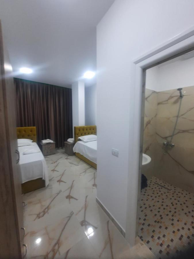 Hotel Megniar Lushnje Экстерьер фото